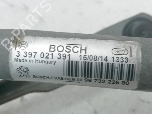 Motor limpa vidros frontal Motor limpa vidros frontal PEUGEOT 208 Hatchback Van (CR_) 1.4 HDi 68 (CR8HR0) (68 hp) 39741715 39741715