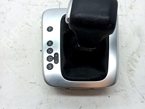 Used Gear lever VW GOLF V (1K1) 1.4 TSI (170 hp) 29228914