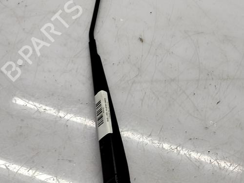 front-windshield-wiper-arm-vw-polo-iv-9n_-9a_-2001-2002-2003-2004-2005-2006-2007-2008-2009-2010-2011-2012-2013-2014-32107730 main image