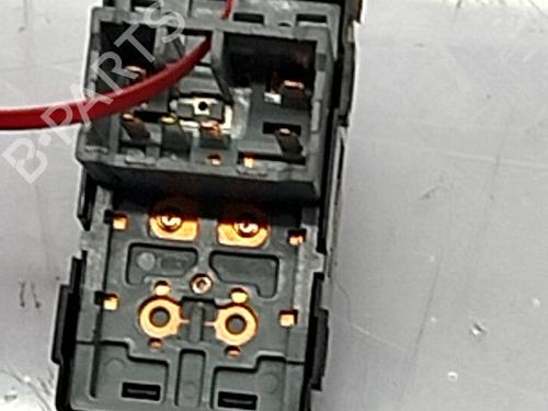 Interrupteur de vitre avant droite SSANGYONG TIVOLI 1.6 XDi 160 | BP30846450I26