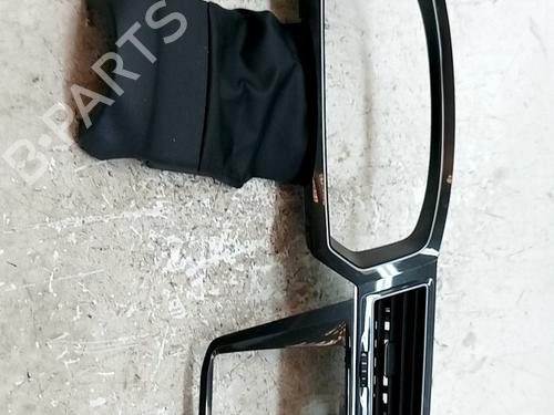 air-vent-vw-tiguan-5n_-2007-2008-2009-2010-2011-2012-2013-2014-2015-2016-2017-2018-37224227 main image