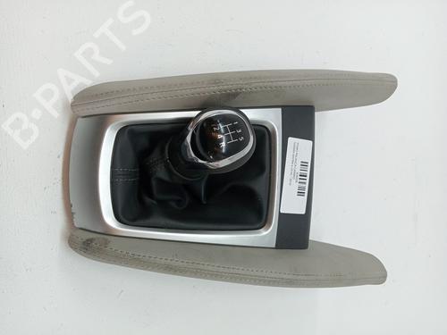 Used Shift knob NISSAN MICRA V (K14) 1.0 IG-T 100 (101 hp) 24736378