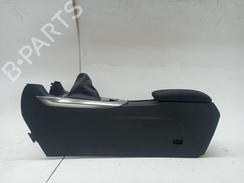 Used Armrest / Center console PEUGEOT 308 II (LB_, LP_, LW_, LH_, L3_) 1.2 THP 130 (131 hp) 24108719