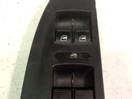 Used Left front window switch Left front window switch SEAT LEON (1P1) 2.0 TDI (140 hp) 35968350 35968350