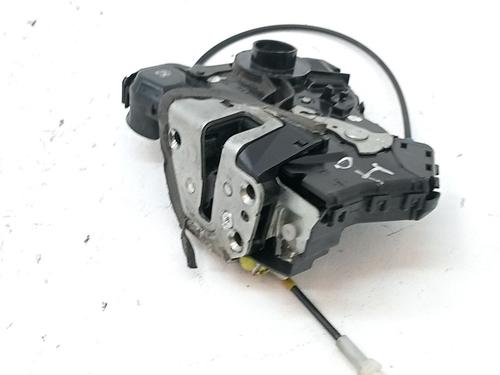 Fechadura frente esquerda Fechadura frente esquerda TOYOTA AURIS (_E15_) 2.0 D-4D (ADE150_, ADE150R) (126 hp) 36026747 36026747