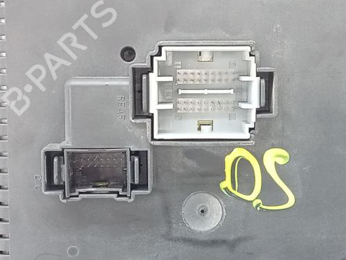 Fuse box VOLVO XC90 I (275) 2.5 T AWD | BP28126129E1