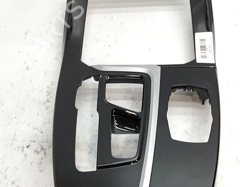 middle-console-bmw-x3-g01-f97-g08-2017-40239145 main image