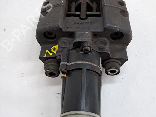 Used Right rear brake caliper TESLA MODEL S (5YJS) P85 (421 hp) 25737501