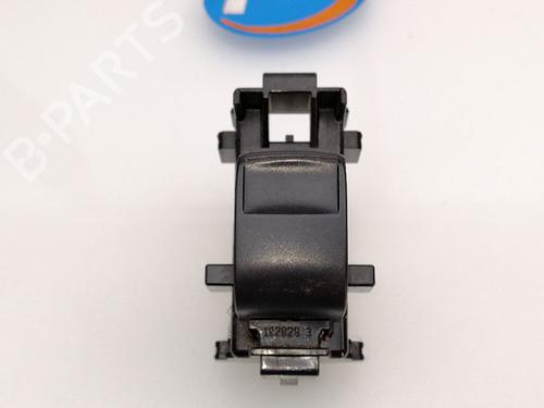 Used Right front window switch TOYOTA RAV 4 III (_A3_) 2.2 D 4WD (ALA30_, ALA30R) (136 hp) 23405014