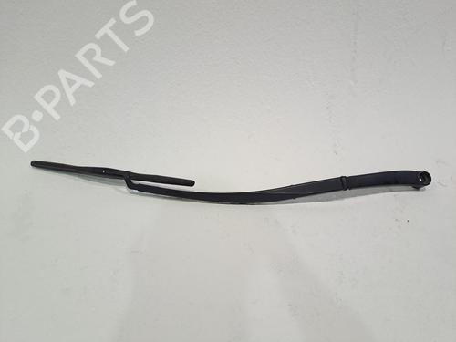 Front windshield wiper arm KIA SORENTO III (UM) 2.2 CRDi 4WD | BP26381460C143 