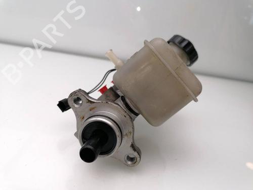 Brake master cylinder KIA SORENTO I (JC) 2.5 CRDi 4WD | BP23449977M77 