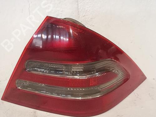 Used Right taillight Right taillight MERCEDES-BENZ C-CLASS (W203) C 270 CDI (203.016) (170 hp) 36317720 36317720