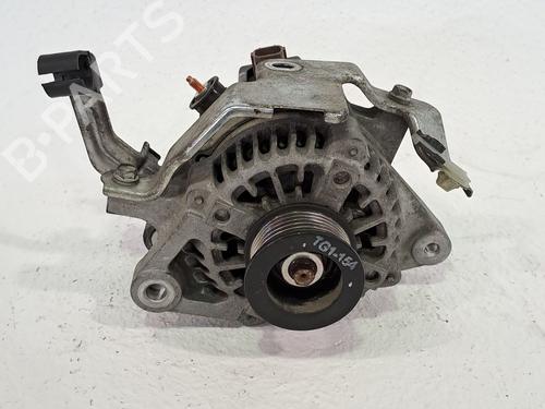 Used Alternator TOYOTA YARIS (_P9_) 1.33 VVT-i (NSP90_, NSP90R) (100 hp) 24108135