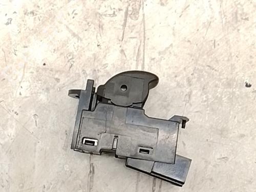 Right front window switch VOLVO V40 Hatchback (525) D2 | BP36376710I26 - Image 2