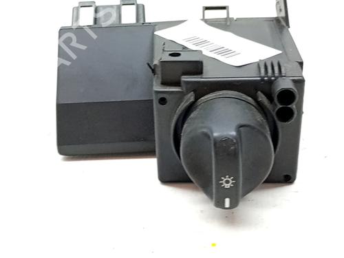 Used Headlight switch MERCEDES-BENZ SLK (R170) 230 Kompressor (170.447) (193 hp) 32281461
