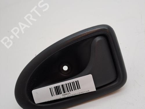 Used Front right interior door handle OPEL VIVARO A Bus (X83) 2.0 CDTI (F7, J7, A07) (114 hp) 23377504