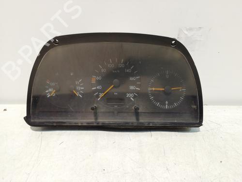 Used Instrument cluster MERCEDES-BENZ 124 Saloon (W124) 250 D (124.125) (94 hp) 25986643