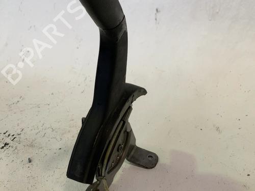 hand-brake-mitsubishi-outlander-ii-cw_w-2005-2006-2007-2008-2009-2010-2011-2012-34527744 main image