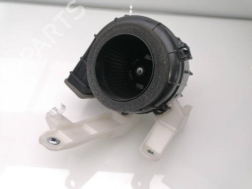 Used Heater blower motor TOYOTA YARIS (_P21_, _PA1_, _PH1_) 1.5 (MXPA11) (125 hp) 23420778