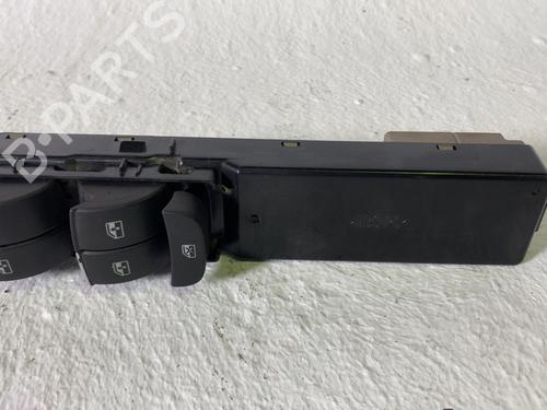 Used Left front window switch Left front window switch SAAB 9-3 (YS3F, E79, D79, D75) 1,8t (150 hp) 40119298 40119298