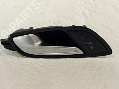 Venstre fortil invendig håndtag AUDI TT (8J3) 2.0 TFSI (200 hp) 32042340