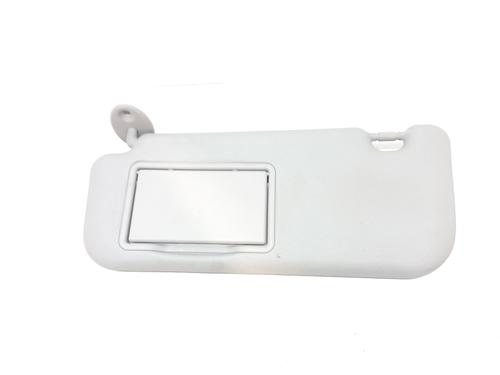 Used Left sun visor TOYOTA YARIS (_P13_) 1.5 Hybrid (NHP130_, NHP130) (101 hp) 28956864