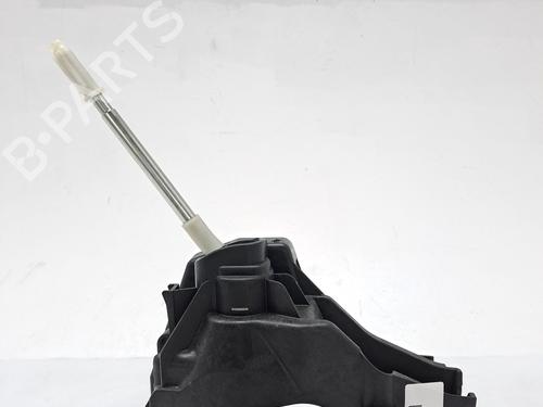 Used Gear lever NISSAN MICRA V (K14) 0.9 IG-T (90 hp) 23977199