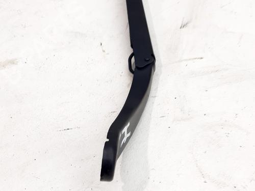 front-windshield-wiper-arm-renault-scenic-ii-jm01_-2003-2004-2005-2006-2007-2008-2009-2010-33012076 main image