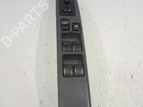 Used Left front window switch NISSAN PICK UP (D22) 2.5 TD 4WD (103 hp) 23978337