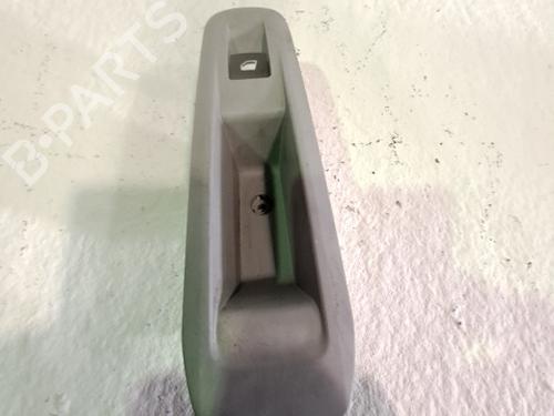 Høyre Foran elrute bryter PEUGEOT 308 SW II (LC_, LJ_, LR_, LX_, L4_) 2.0 BlueHDi 150 (150 hp) 29992155