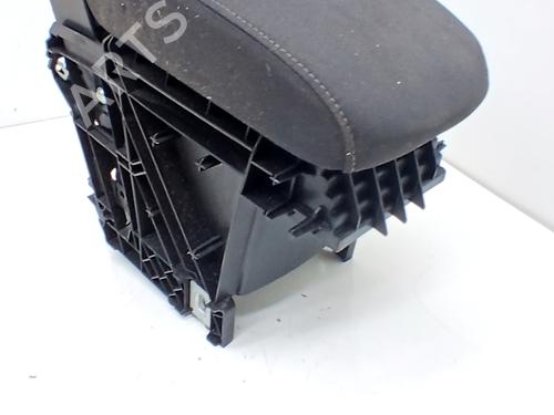 Armlæn Armlæn VW GOLF VII (5G1, BQ1, BE1, BE2) 1.6 TDI (105 hp) 33762300 33762300