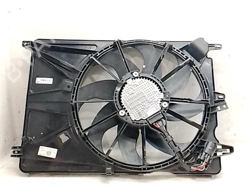Used Radiator fan Radiator fan JEEP RENEGADE SUV (BU, B1, BV) 1.3 PHEV 4Xe (240 hp) 35779141 35779141