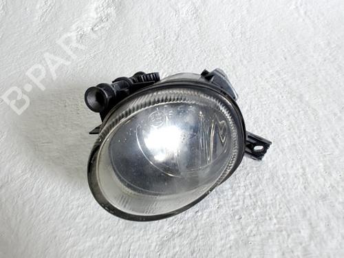 Feu de brouillard avant droit AUDI A4 B7 (8EC) 1.9 TDI (116 hp) 30921168