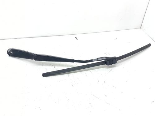 Used Front windshield wiper arm BMW X3 (F25) xDrive 20 d (184 hp) 28957459
