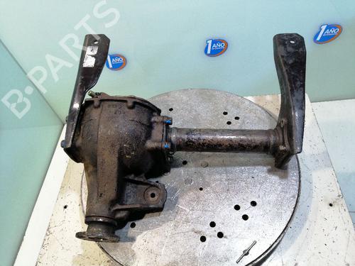 Used Front differential MITSUBISHI PAJERO I (L04_G, L14_G) 2.5 TD (L044G, L049G) (95 hp) 24107293