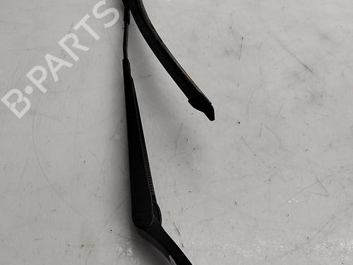 Used Front windshield wiper arm Front windshield wiper arm 35752870 35752870