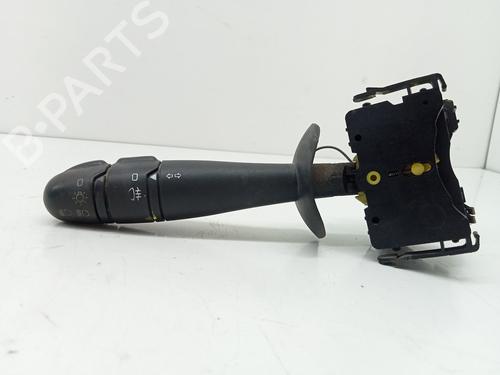 Used Headlight switch NISSAN PRIMASTAR Van (X83) 2.0 dCi 90 (90 hp) 27557350