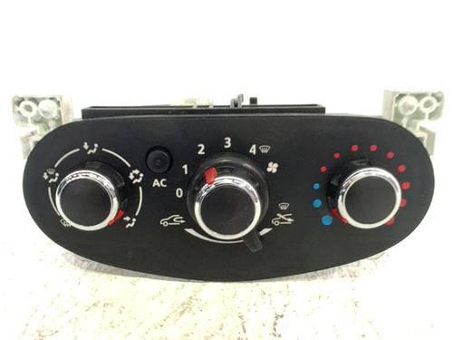 BP32257739I5 main image