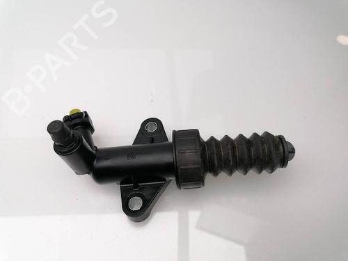 Koblingscylinder SUZUKI SWIFT V (AZ) 1.0 (A2L310) (111 hp) 27461478