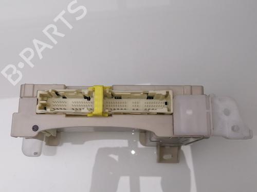 Fuse box TOYOTA YARIS (_P13_) 1.0 (KSP130_, KSP130) | BP23384422E1 