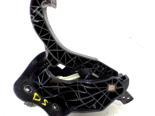 koblingspedal CITROËN C4 Grand Picasso II (DA_, DE_) 1.2 THP 130 (130 hp) 30925781