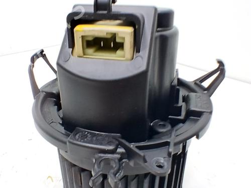 Used Heater blower motor Heater blower motor RENAULT CAPTUR I (J5_, H5_) 0.9 TCe 90 (90 hp) 33815578 33815578