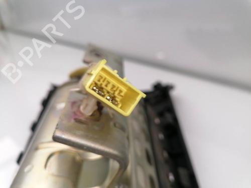 Used Passenger airbag SUZUKI GRAND VITARA II (JT, TE, TD) 1.9 DDiS All-wheel Drive (JT419, TD44, JB419WD, JB419XD,... (129 hp) 23939132