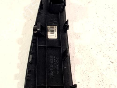 Right rear window switch HYUNDAI ix35 (LM, EL, ELH) 1.7 CRDi | BP33765582I28 - Image 2