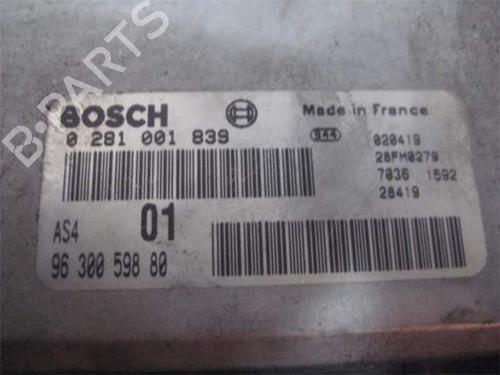 Used Engine control unit (ECU) CITROËN SAXO (S0, S1) 1.5 D (58 hp) 25465688