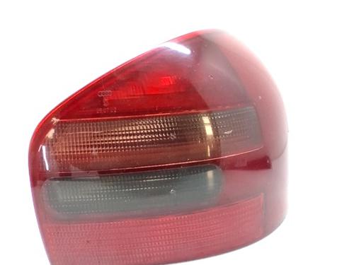 Højre baglygte AUDI A3 (8L1) 1.9 TDI (90 hp) 30920188