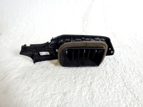 Used Air vent HYUNDAI i20 III (BC3, BI3) 1.0 T-GDI (101 hp) 30477717