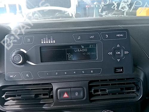 Used Radio Radio CITROËN BERLINGO (ER_, EC_) 1.5 BlueHDi 100 (102 hp) 33760633 33760633