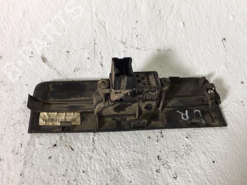 Right front window switch NISSAN NAVARA NP300 (D40) 2.5 dCi 4WD | BP38990602I26 - Image 2