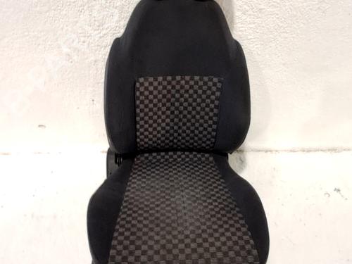 Used Right front seat Right front seat SUZUKI VITARA (ET, TA, TD) 1.6 All-wheel Drive (TA, TA01, SE416) (80 hp) 33012119 33012119